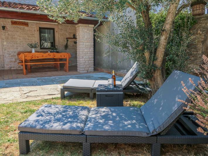 Ferienhaus für 4 Personen, mit Terrasse und Garten in Barban - 3
