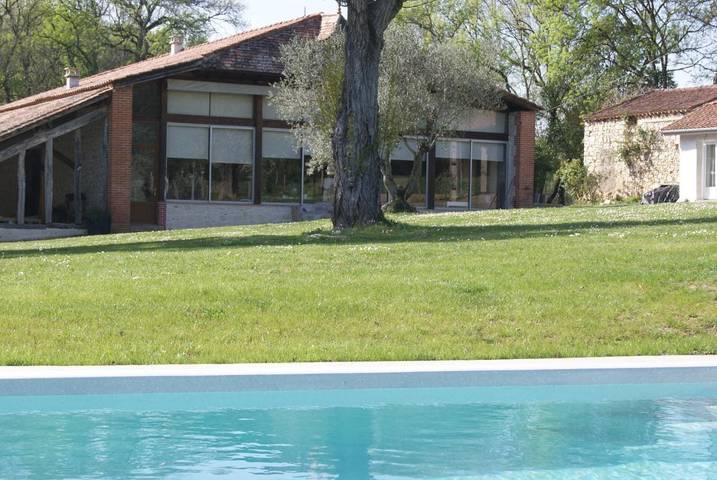 Maison d’hôte pour 2 personnes, avec Terrasse et Jardin ainsi que Piscine et Vue