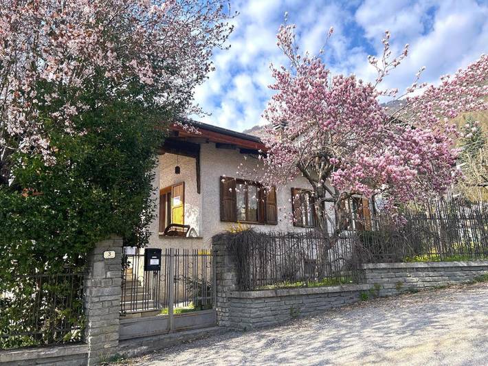 Gîte pour 6 personnes, avec jardin et vue, adapté aux familles à Entracque - 2