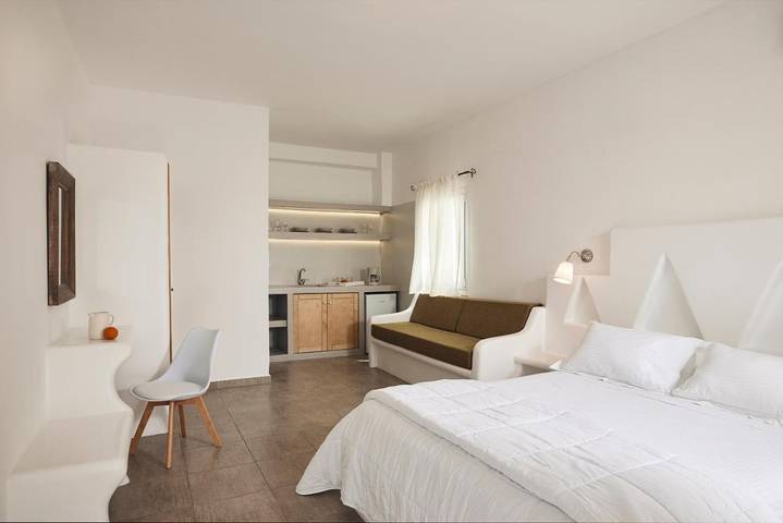 Location de vacances pour 2 personnes, avec vue ainsi que piscine et terrasse, animaux acceptés dans Κανάλα - 3