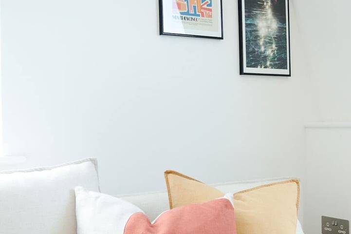 Ganze Wohnung, 🌊 Stylish Seaside Escape with Stunning Views – Moments from the Beach in Botany Bay, Kent