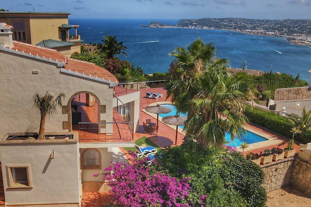 Grande villa luxueuse pour 6 avec fenêtres panoramiques et vue sur mer in Javea Port, Jávea