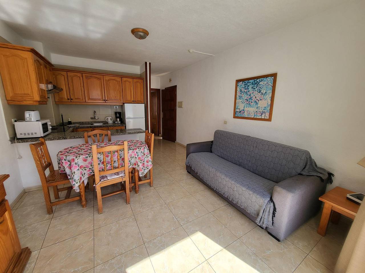 Entire apartment, Las Floritas 2 in Playa de las Américas, Arona