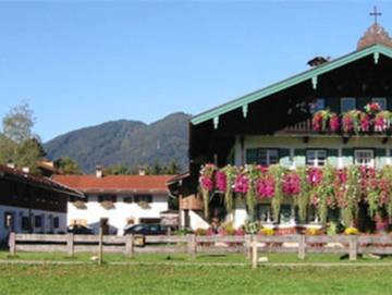 Chalet für 3 Personen, mit Garten und Ausblick, kinderfreundlich in Rottach-Egern