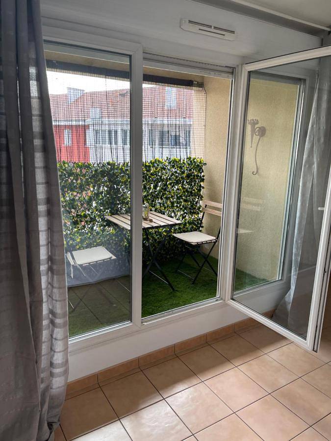 Appartement entier, One-Bedroom Apartment in Creil, Oise