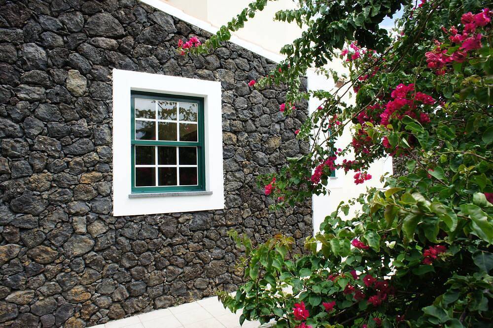 Casa, Vivenda proximo do Mar, para Férias nos Biscoitos (Ilha Terceira) in Biscoitos, Terceira