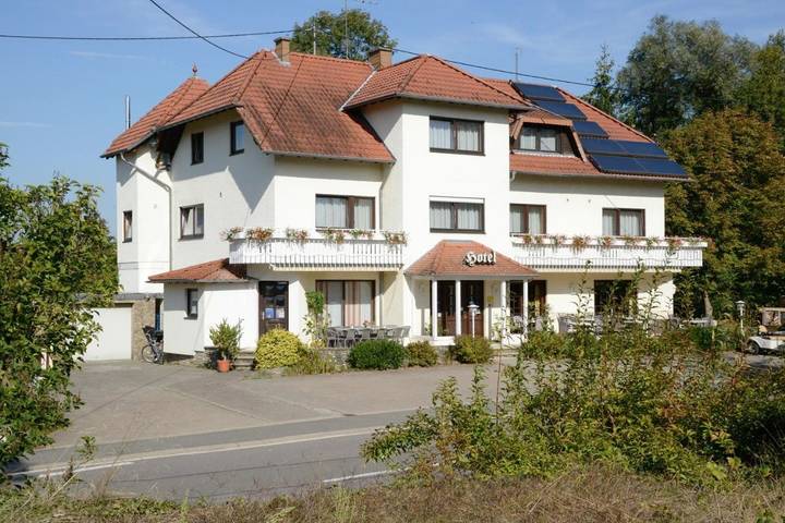 Hôtel pour 10 personnes, avec sauna ainsi que jardin et terrasse dans Herbitzheim