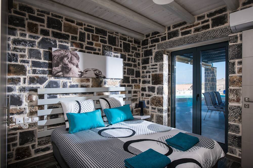 Anna Luxury Villa by Cretevasion in Kokkini Hani, Iraklio-Heraklion und Umgebung