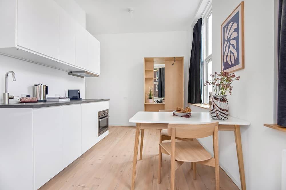 Studio Hotel Apartment | Private Bathroom & Private kitchen in Amager, Copenhague