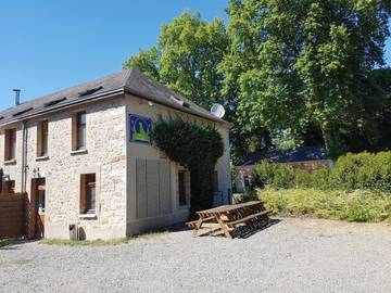 Maison d’hôte pour 2 personnes, avec terrasse à Saint-Pavace