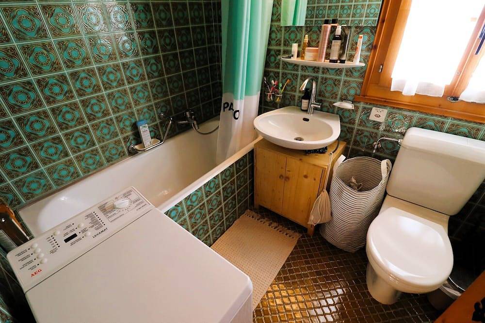 Charmantes kleines Ferienhaus auf zwei Etagen, einladend und freundlich mit herrlichem Panoramablick in Chandolin, Anniviers