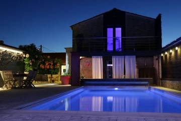 Chambre d’hôte pour 2 personnes, avec jardin ainsi que piscine et jacuzzi à Ciré-d'Aunis