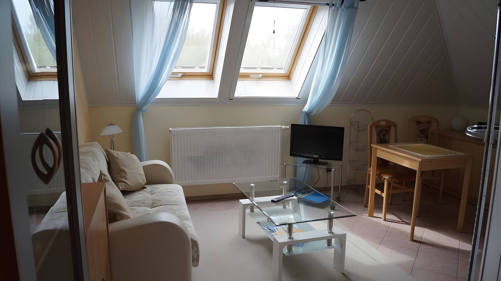 Entire apartment, Holiday Apartment for 2 Guests (40 m²) in Wiek on Rügen in Wiek, Ruegen