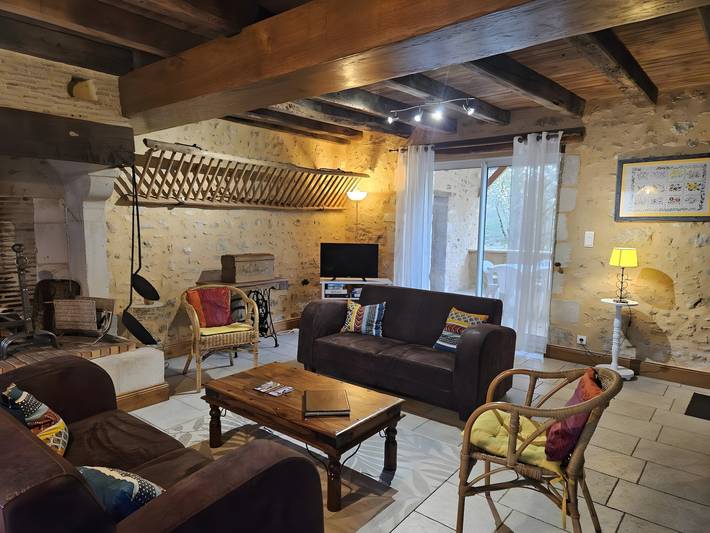 Gîte Le Refuge des Oiseaux: Geteilte Terrasse, privater Garten & Wlan in Lusignan in Lusignan, Vienne