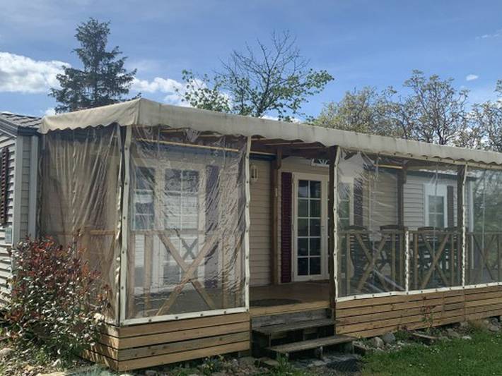 Mobil home pour 4 personnes à Bourg-Charente