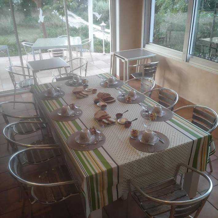 Maison d’hôte pour 2 personnes, avec piscine et terrasse ainsi que jardin et vue dans les Pyrénées-Orientales - 2