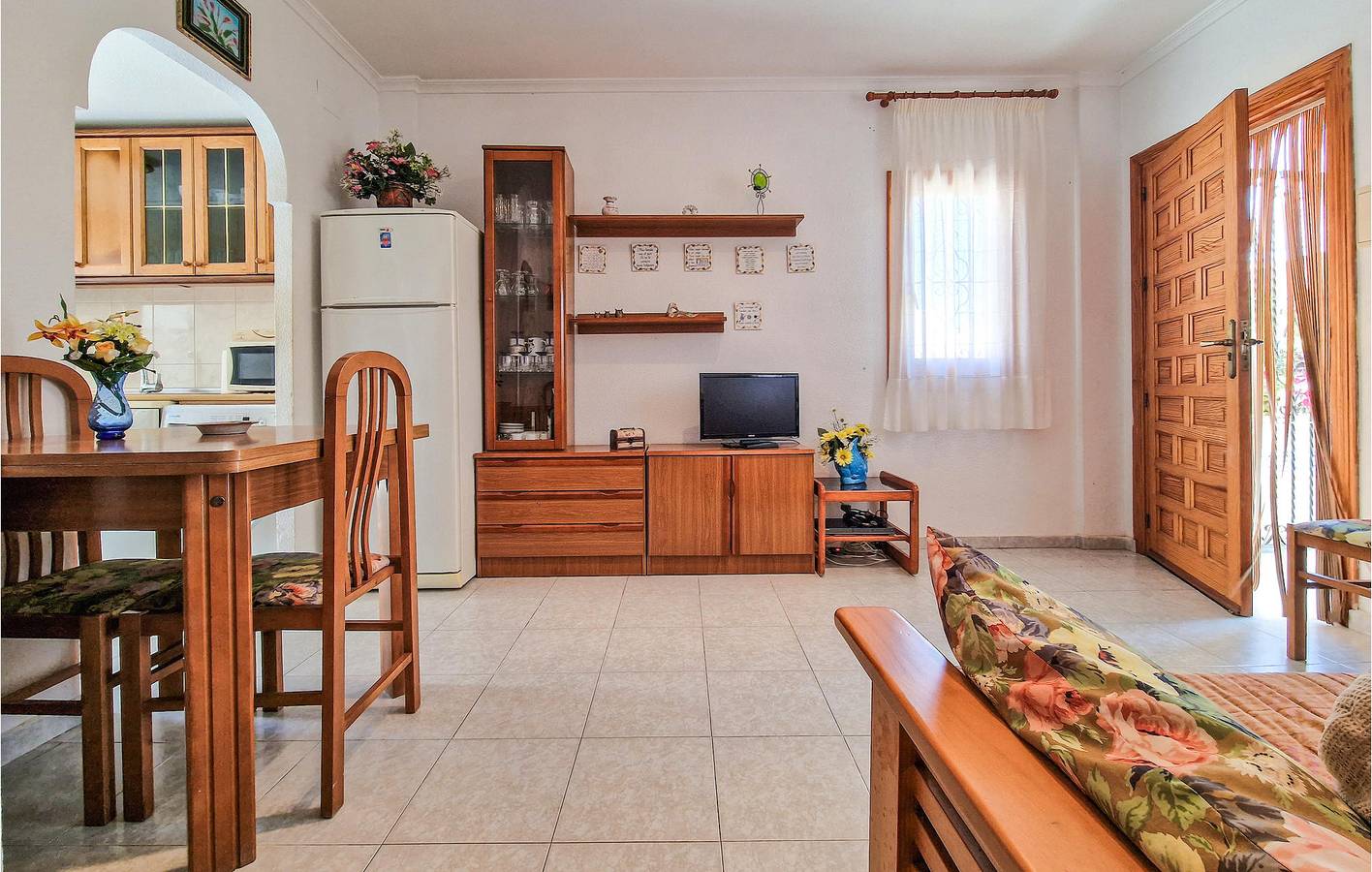 Gemütliches Strandapartment mit Garage & Terrasse in Las Calas, Torrevieja