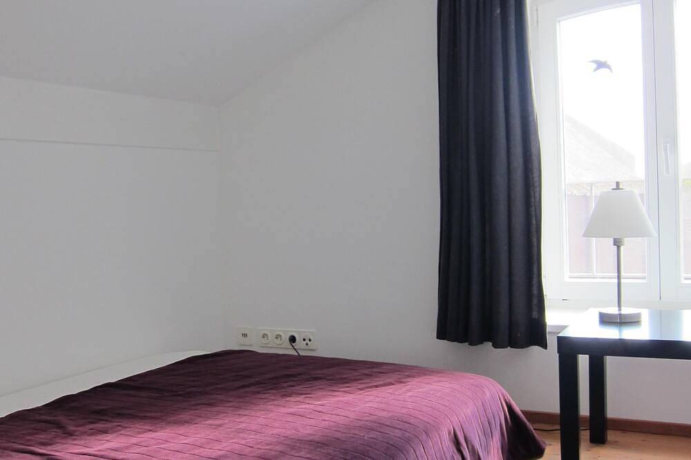 Romantischer Hausteil in denkmalg. Vierkanthof (Freilage) mit Garten-Terrasse in Heinsberg, Rheinland