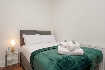 Glamping for 5 People in Liverpool, Merseyside, Photo 2