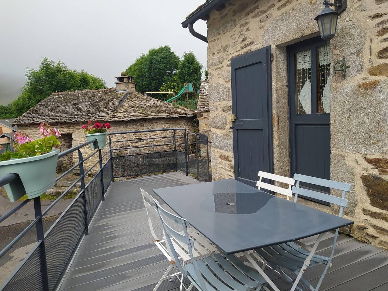 Gîte en Granit in Les Salces, Région de Mende