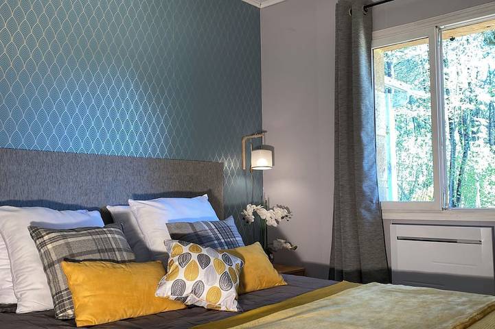 Location de vacances pour 8 personnes, avec jardin à Tamniès - 2