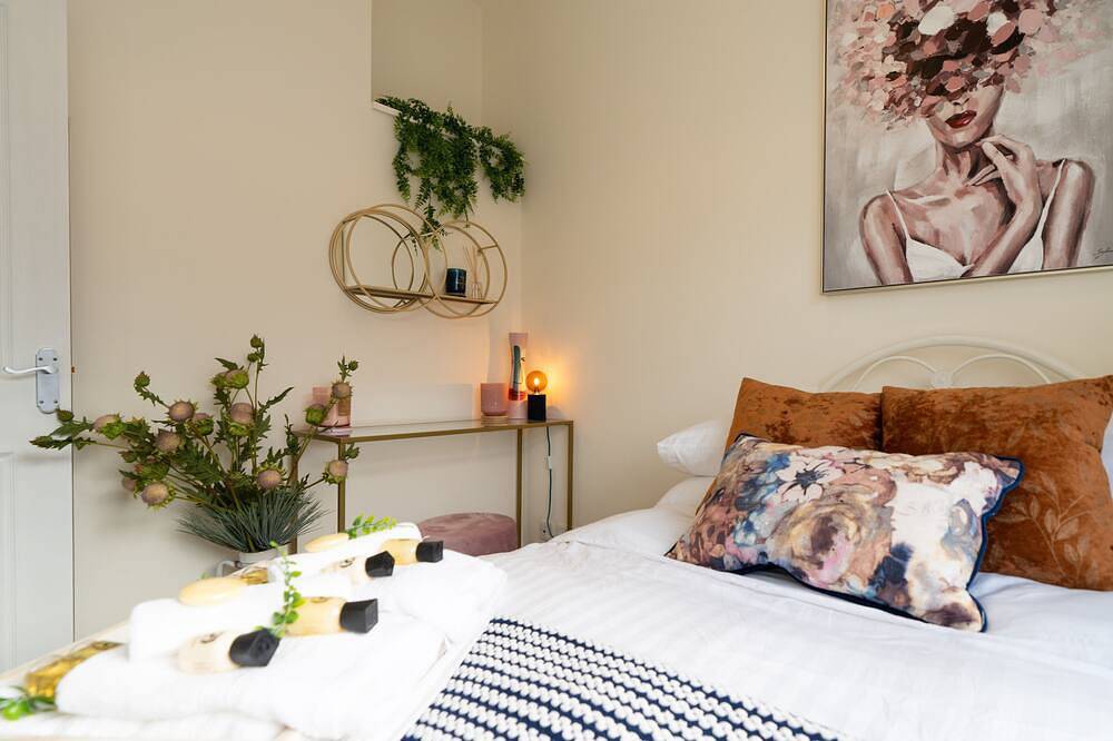 Entire apartment, The Regal Apartment - Close to The Pantiles in Royal Tunbridge Wells, Kent