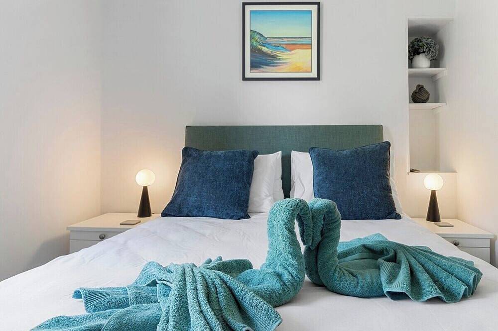 Exe Riverside Retreat - Short Stays Uk Ltd in Exeter, Devon
