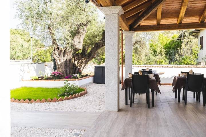 Chambre d’hôte pour 3 personnes, avec jardin et vue, adapté aux familles à San Teodoro - 3