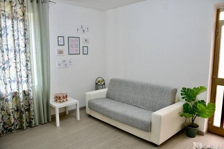 Gîte pour 5 personnes, avec vue sur le lac et jardin dans Pergusa