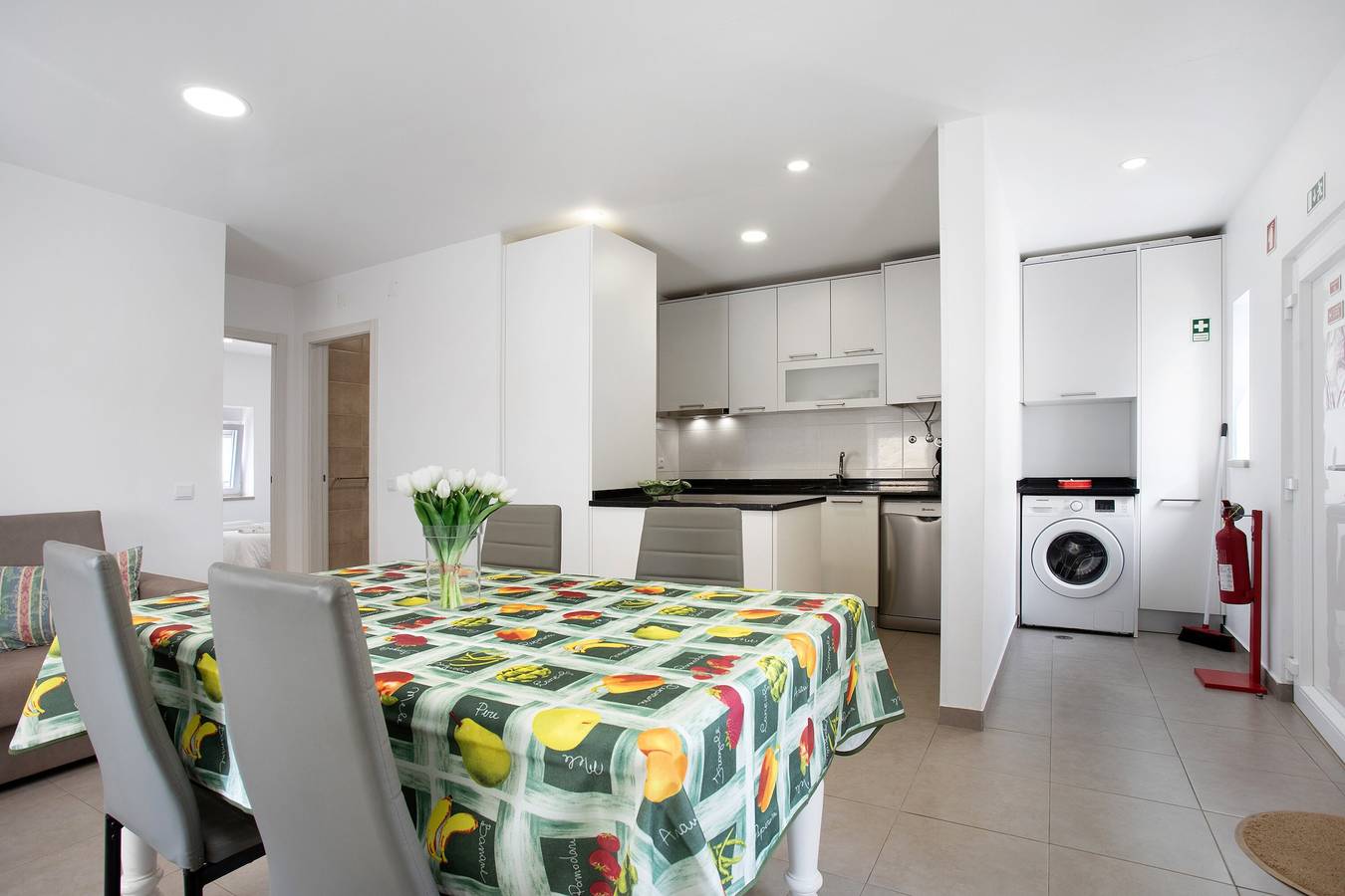 Ferienhaus 'Casa Ribeiro' mit Balkon und Wlan in Praia de São Martinho do Porto, São Martinho do Porto