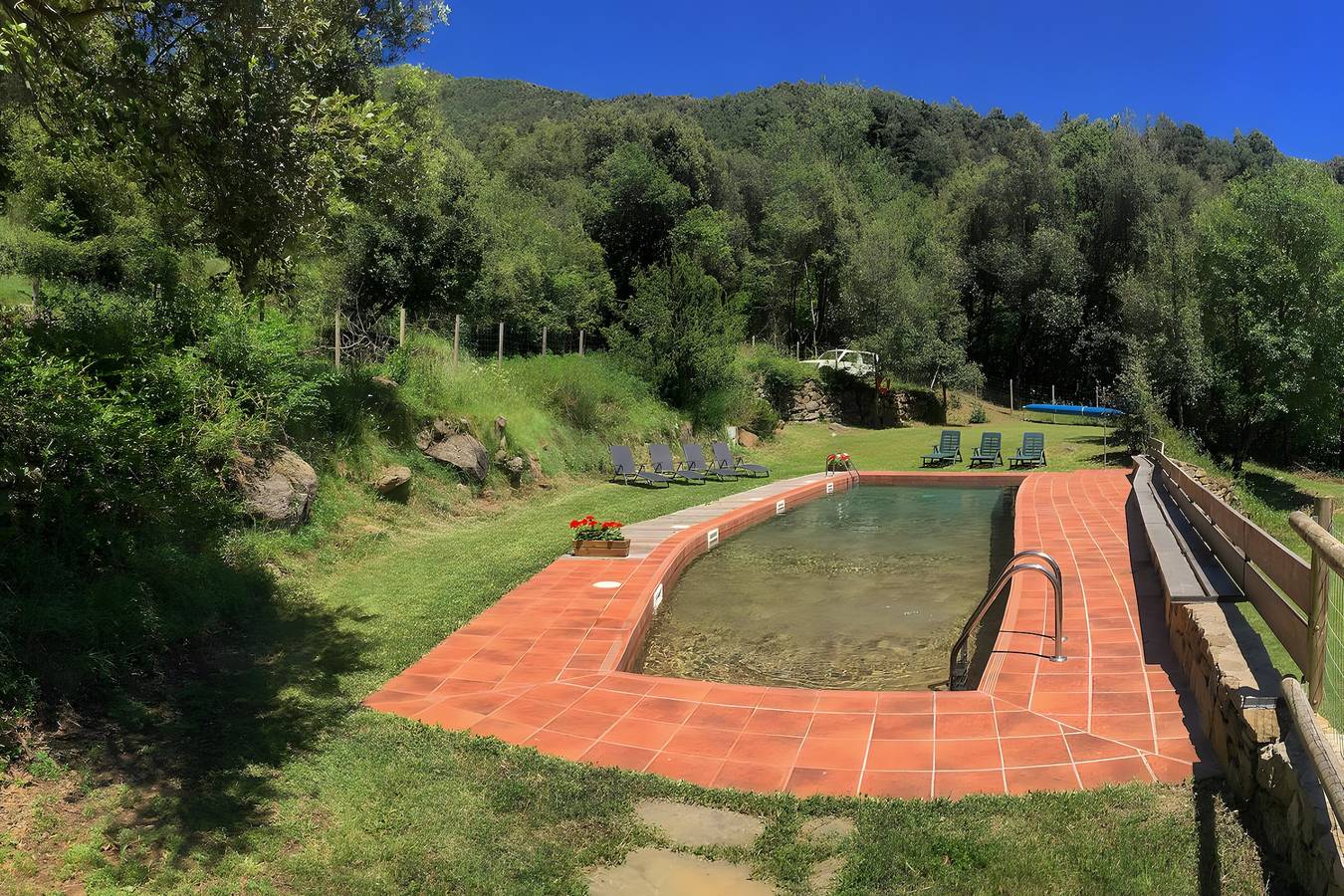 Finca 'La Coma D'en Roca' mit Bergblick, privatem Pool und Wi-Fi in la Vall de Bianya, Garrotxa