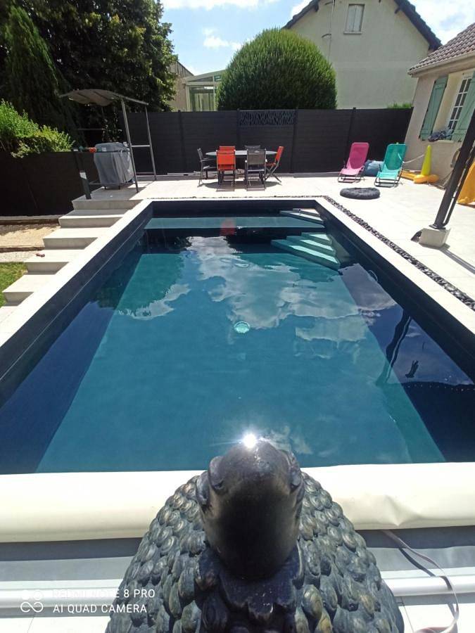 Villa pour 10 personnes, avec Terrasse ainsi que Jardin et Piscine