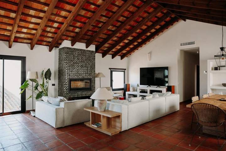 Location de vacances pour 8 personnes, avec piscine ainsi que vue et balcon à Jimena de la Frontera - 2