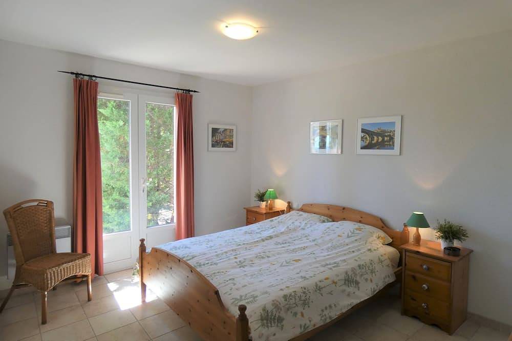 Luxus Architekturvilla ***** mit wunderschönem Panoramablick in Montouliers, Mittelmeerküste (Frankreich)