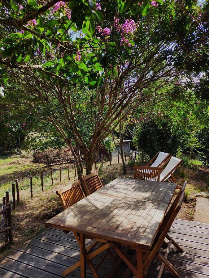 Gîte pour 6 personnes, avec vue ainsi que jardin et vue sur le lac, animaux acceptés à Piégut-Pluviers - 2