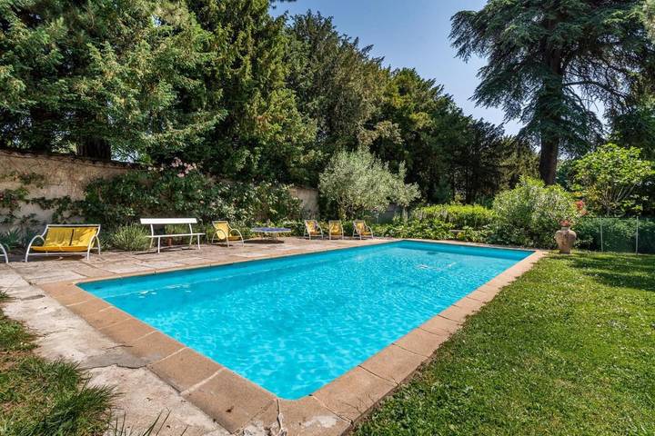 Location de vacances pour 14 personnes, avec piscine et jardin à Saint-Cyr-au-Mont-d'Or - 2