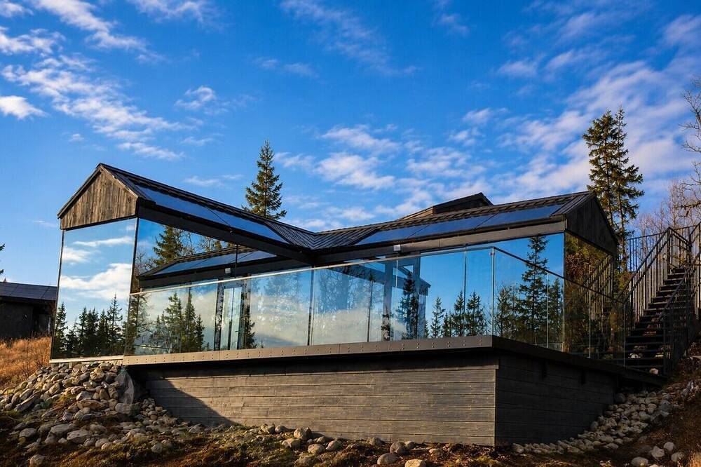 Fela Mirror Cabin – Scenic Glass Retreat at 1000 Meters in Valdres in Nord-Aurdal