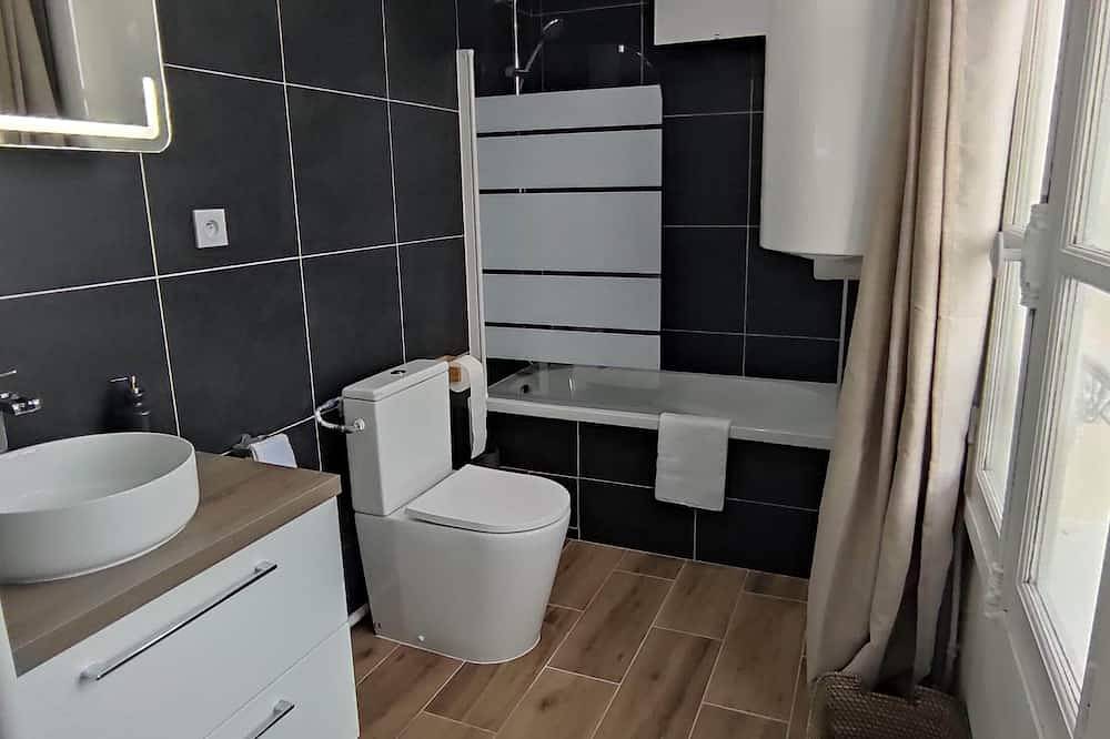 Entire apartment, ⭐Poissy F2 any comfort, hyper center 3️⃣ in Poissy, Yvelines