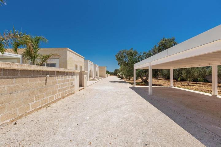 Villa für 10 Personen, mit Pool und Garten sowie Ausblick - 1