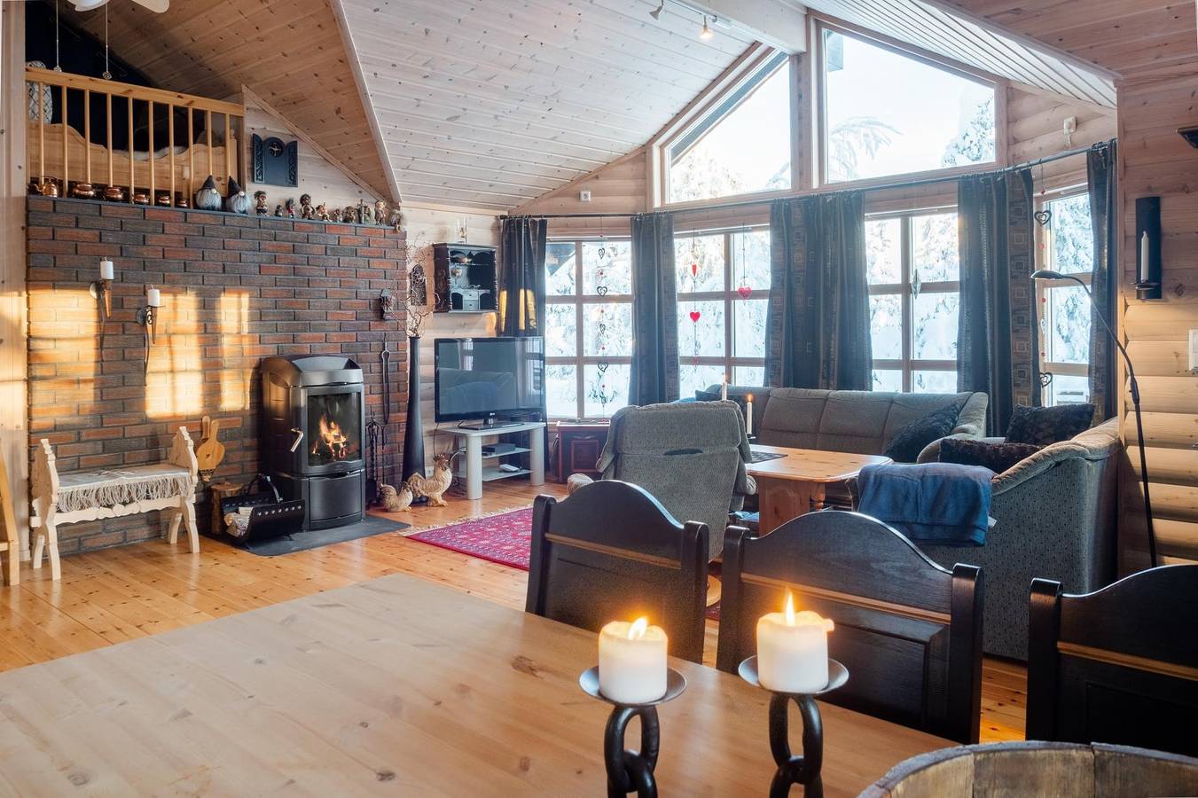 Ferienhaus für 8 Personen mit Terrasse in Løten