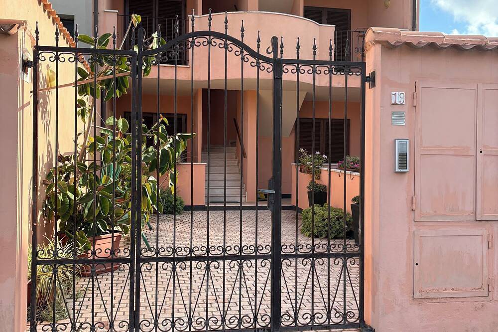 Entire apartment, Torregrande free since Aug. 15 in Torregrande, Oristano