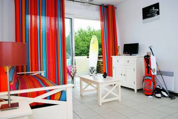 Gîte pour 6 personnes, avec balcon ainsi que piscine et sauna à Moliets-et-Maa