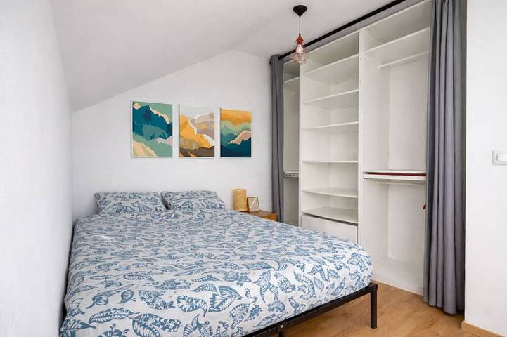 Ganze Wohnung, Großzügiges Duplex für 8 Personen, 2 Badezimmer, nahe Disneyland und Paris in Champs-sur-Marne, Seine-et-Marne