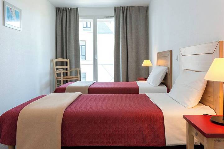 Gîte pour 8 personnes, avec piscine et balcon, animaux acceptés dans Plage de Saint-Samson - 4