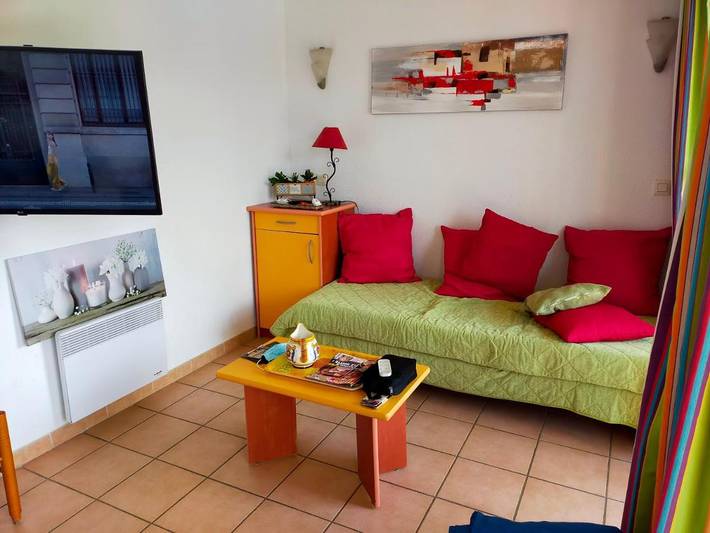 Location de vacances pour 4 personnes, avec vue ainsi que terrasse et piscine dans Port-Argelès