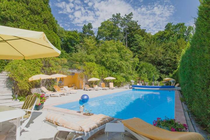 Chambre d’hôte pour 2 personnes, avec terrasse ainsi que jardin et piscine dans Oise - 2