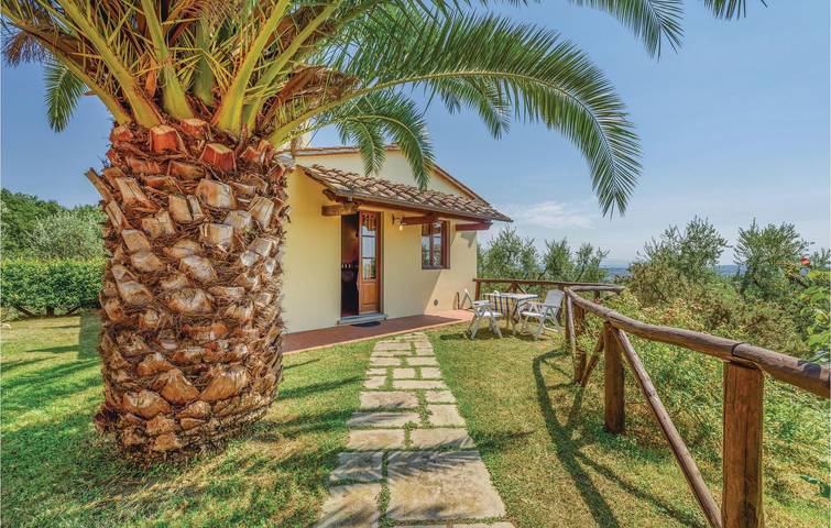 Agriturismo per 2 persone a Montale