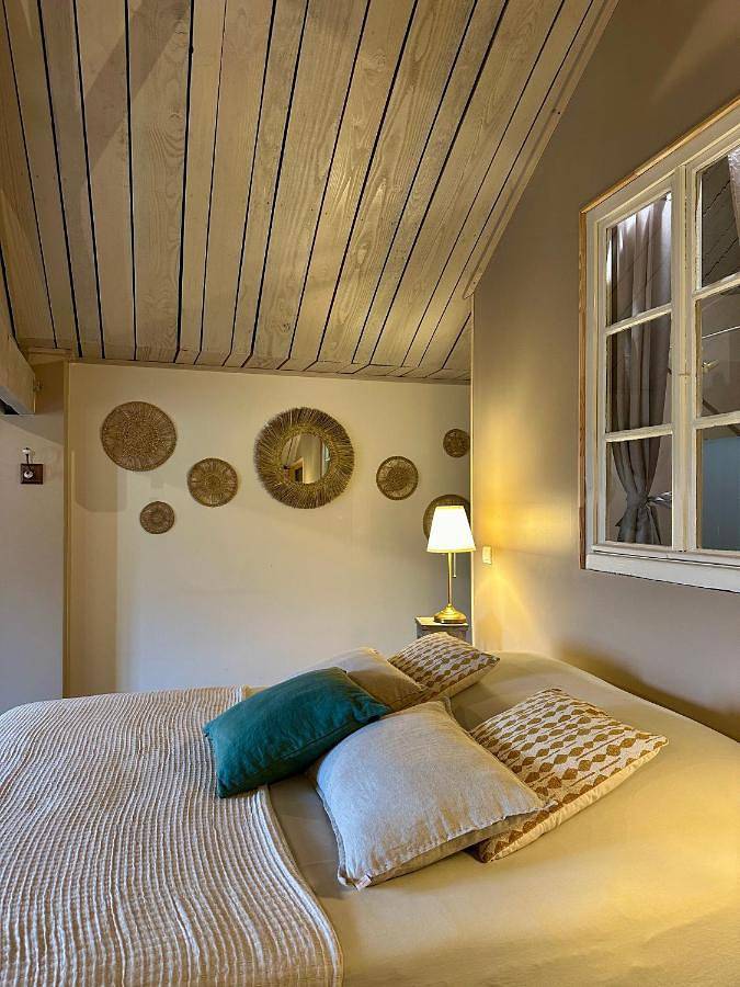 Location de vacances pour 4 personnes, avec jardin ainsi que piscine et jacuzzi à Violès - 4