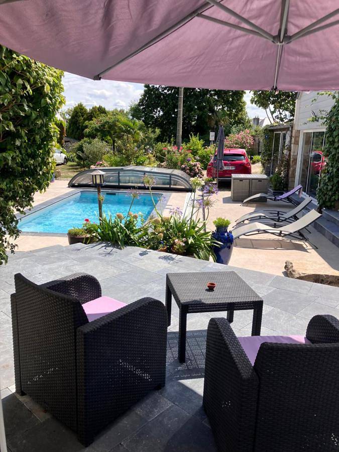Chambre d’hôte pour 2 personnes, avec Terrasse et Jardin ainsi que Piscine et Vue à Audierne