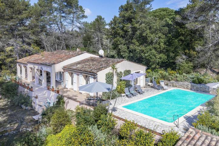 Villa pour 8 personnes, avec jardin